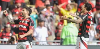 Arrascaeta e Pedro comemoram gol do Flamengo contra o Palmeiras