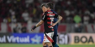 Carrascal sente dor e é substituído na vitória do Flamengo sobre o Sport