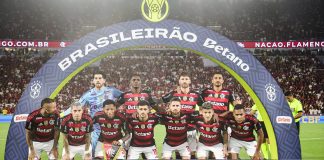 Time do Flamengo em campo antes da vitória sobre o Bragantino - Foto: Gilvan de Souza / Flamengo