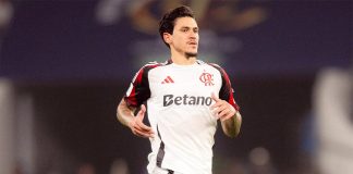 Pedro em campo pelo Flamengo contra o PSG na final do Mundial