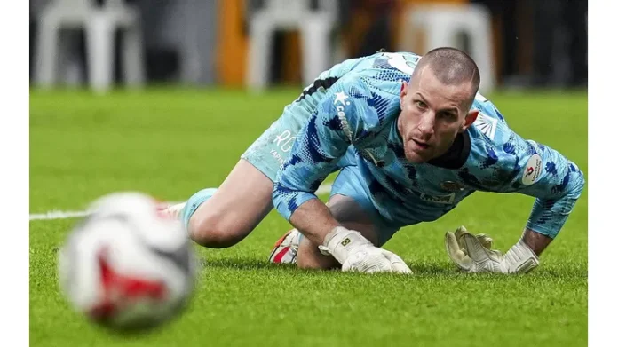 Ex-goleiro do Flamengo no time do Alanyaspor, da Turquia