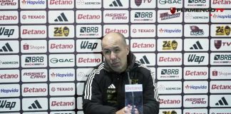 Leonardo Jardim em entrevista coletiva após vitória do Flamengo sobre o Grêmio em Porto Alegre