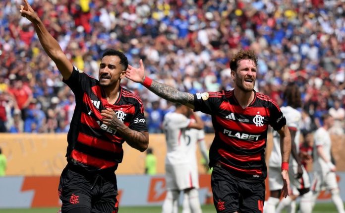 Danilo e Léo Pereira jogadores do Flamengo