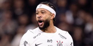 Memphis Depay, atacante holandês, livre no mercado após o Corinthians anunciar oficialmente que não renovará seu contrato