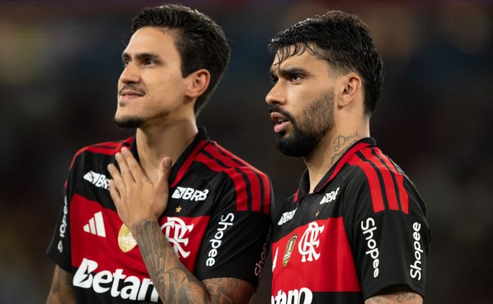 Pedro e Paquetá, jogadores do Flamengo