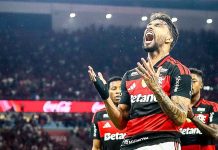 Flamengo pode completar cinco jogos sem sofrer gols no duelo com o Corinthians Paquetá, Plata e Burno Henrique vibrando pelo Flamengo