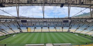 Estádio do Maracanã. Gramado com muitas críticas pelo jogadores, leva responsável à demissão