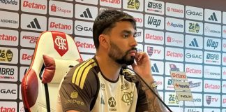 Paquetá em entrevista pelo Flamengo