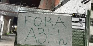 Torcida organizada do Palmeiras, protestou contra um suposto sistema que prejudica o clube.