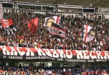 Torcida Raça Rubro Negra no Maracanã