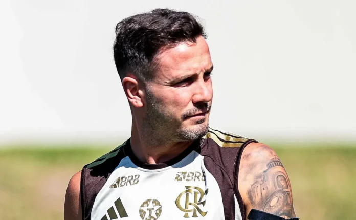 saul-em-treino-pelo-flamengo Saul, jogador do Flamengo