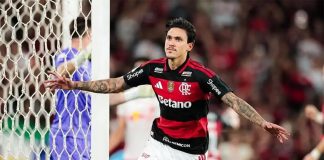 Pedro comemora o 2º gol do Flamengo na vitória sobre o Bragantino no Maracanã - Foto: Gilvan de Souza / Flamengo
