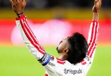 Bruno Henrique transforma Del Valle em uma de suas maiores vítimas com a camisa do Flamengo Bruno Henrique comemorando seu gol contra o Independiente del Valle, pela Libertadores