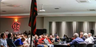Grupo de 12 conselheiros protocolou documentos cobrando divulgação do orçamento de 2026