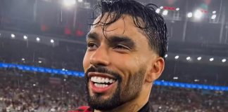 Lucas Paquetá marcou o primeiro gol do Flamengo na vitória sobre o Corinthians, no Maracanã.
