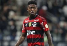 Vitão, zagueiro do Flamengo