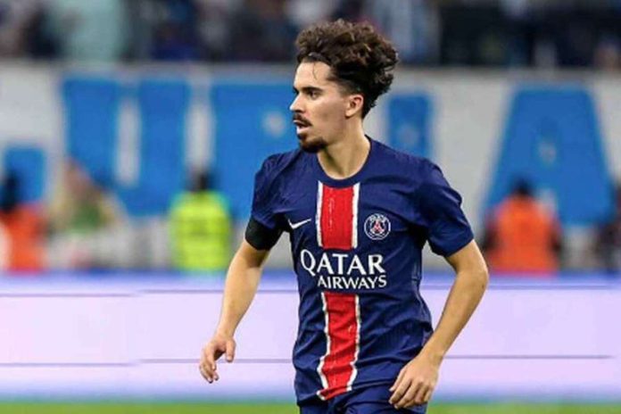 Meio-campista português Vitinha, jogador do PSG