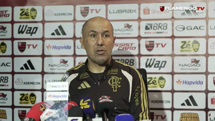 Leonardo Jardim em entrevista coletiva após vitória do Flamengo sobre o Bahia em Salvador