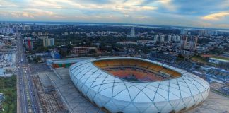 Arena da Amazônia Vivaldo Lima é um dos estádios mais icônicos do Brasil, localizado em Manaus, Amazonas.
