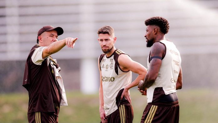 leo-jardim-jorginho-royal-ninho-do-urubu Treino no Ninho do Urubu