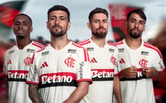 manto-2-flamengo Jogadores do Flamengo com o Manto 2