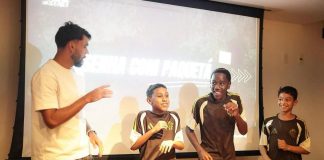 Paquetá reencontra jovens da base do Flamengo em encontro para troca de experiências