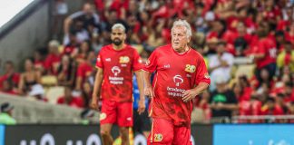 Zico em jogo das Estrelas no Maracanã